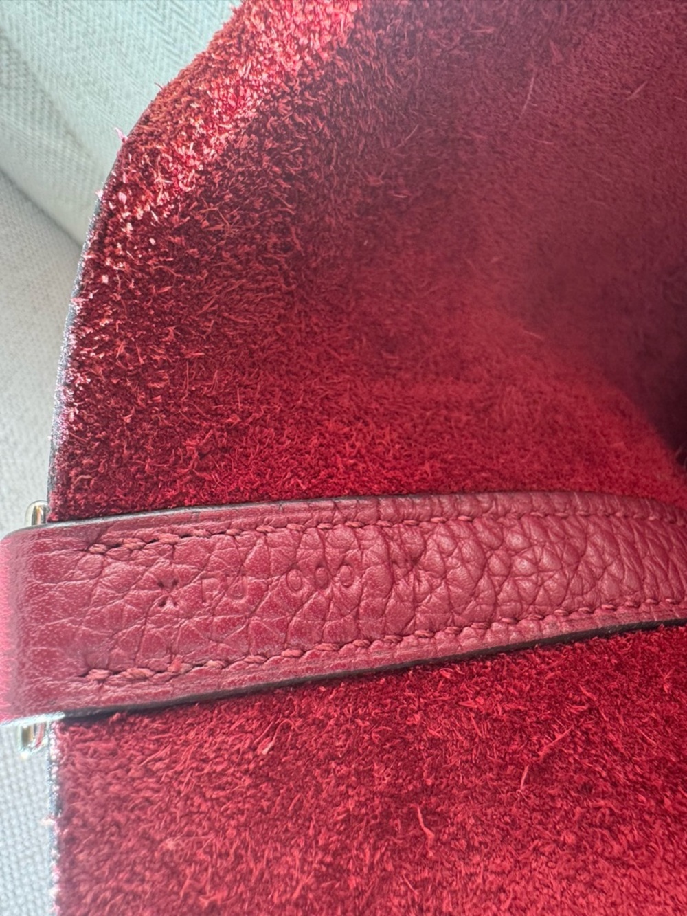 Hermes Picotin Lock 18 handbag crafted from Taurillon Clemence Leather-dark red - Picture 8 of 10